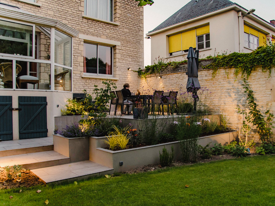 Jardin ville avec bassin-101